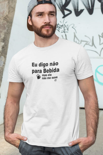 Quero Camisa - Camisas Personalizadas - Capitão Gecko - Vinho é melhor que terapia