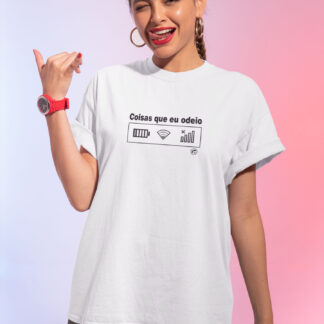 Quero Camisa - Camisas Personalizadas - Capitão Gecko - Vinho é melhor que terapia
