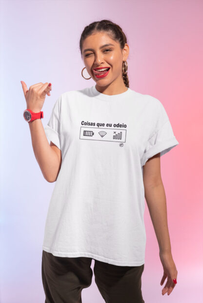 Quero Camisa - Camisas Personalizadas - Capitão Gecko - Vinho é melhor que terapia