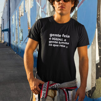 Quero Camisa - Camisas Personalizadas - Capitão Gecko - Gente feia é igual a gente bonita, só que feia